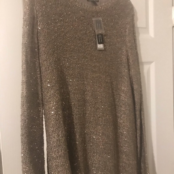 Beautiful gold shimmery asymmetrical sweater - Picture 3 of 6